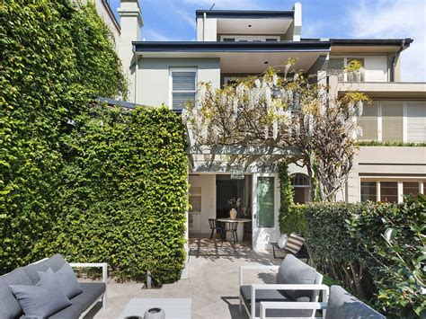26 View Street, Woollahra NSW 2025 .